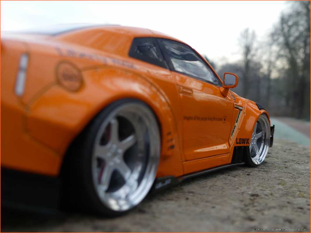 1:18 Nissan GTR35 2.0 LB Work - Orange - Echtalu-PVC-Felgen in OVP